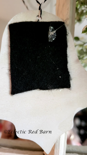 Ghost garland. Share NOW. #ghosts, #Halloween, #garland, #dollartree, #craft